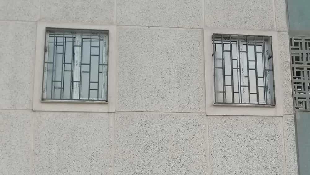 ساخت و نصب نرده پنجره با رنگ کوره ای درجه یک