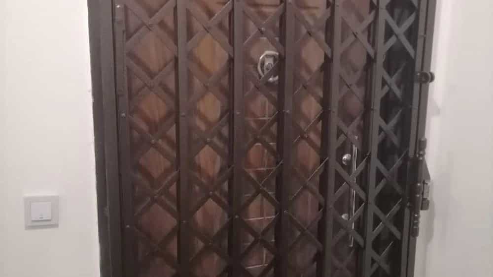 ساخت حفاظ آکاردئونی تمام گل‌رنگ مسی چکشی قفل مخفی